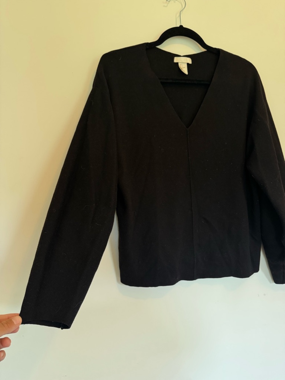 H&M Black V-Neck Women's Sweater